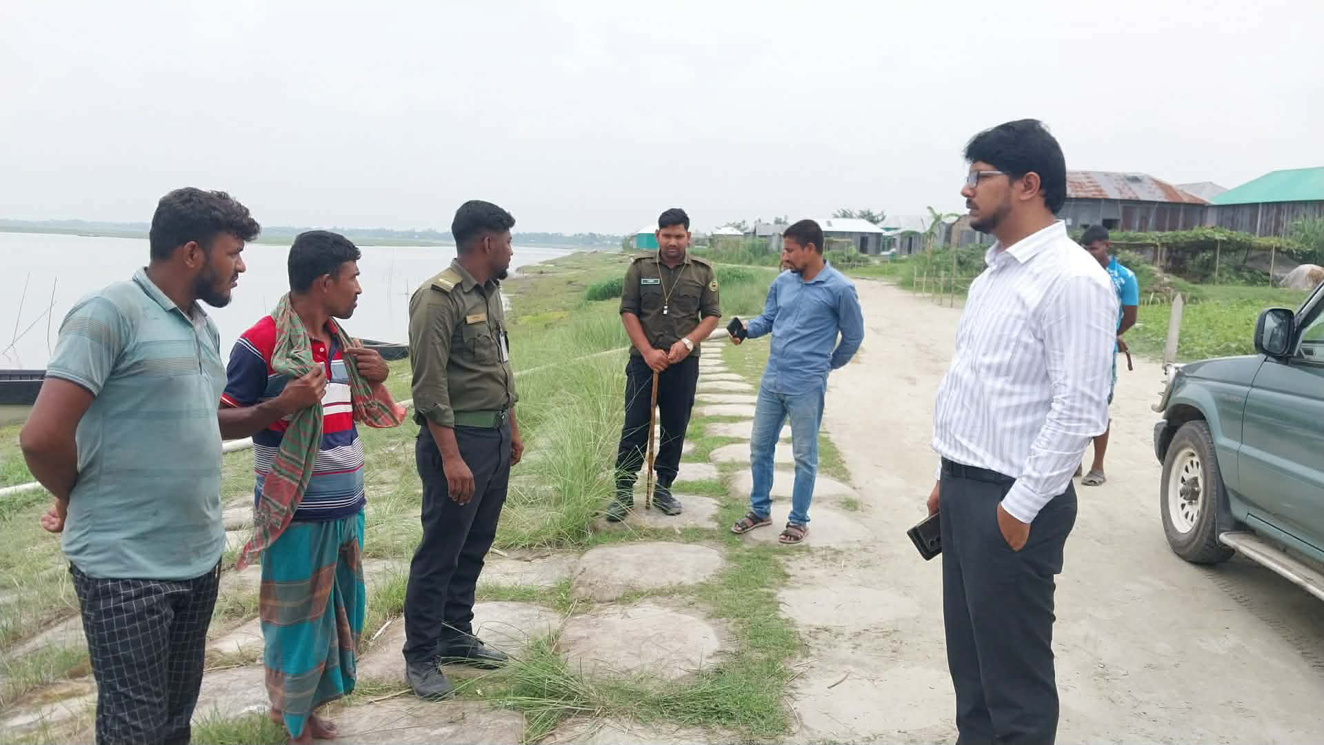 নাগরপুরে অবৈধ বালু উত্তোলনের বিরুদ্ধে যৌথ অভিযান।