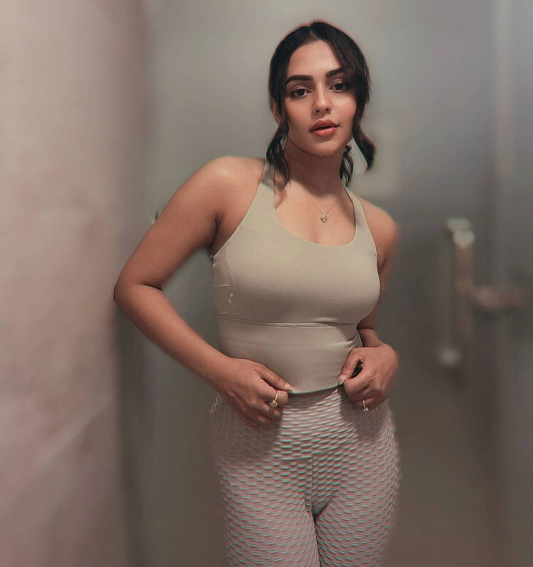 অভিনেত্রী নুসরাত ফারিয়া