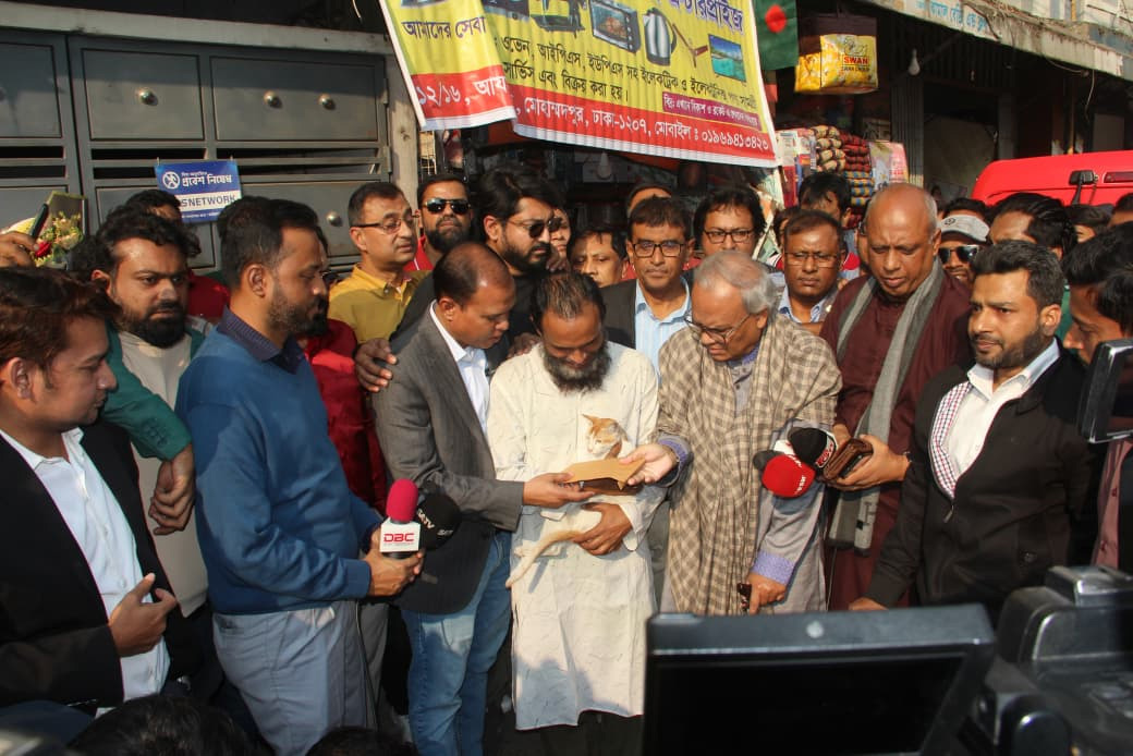 প্রাণীপ্রেমী ‘রুহুল এর সাথে সাক্ষাৎ করেন রুহুল কবির রিজভী।