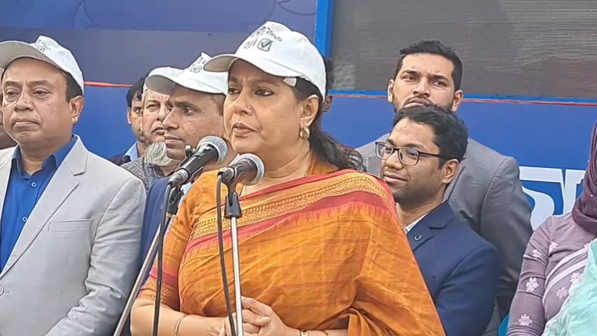 গণভোটের প্রচারণায় রাজবাড়ীতে উপদেষ্টা সৈয়দা রিজওয়ানা হাসান।