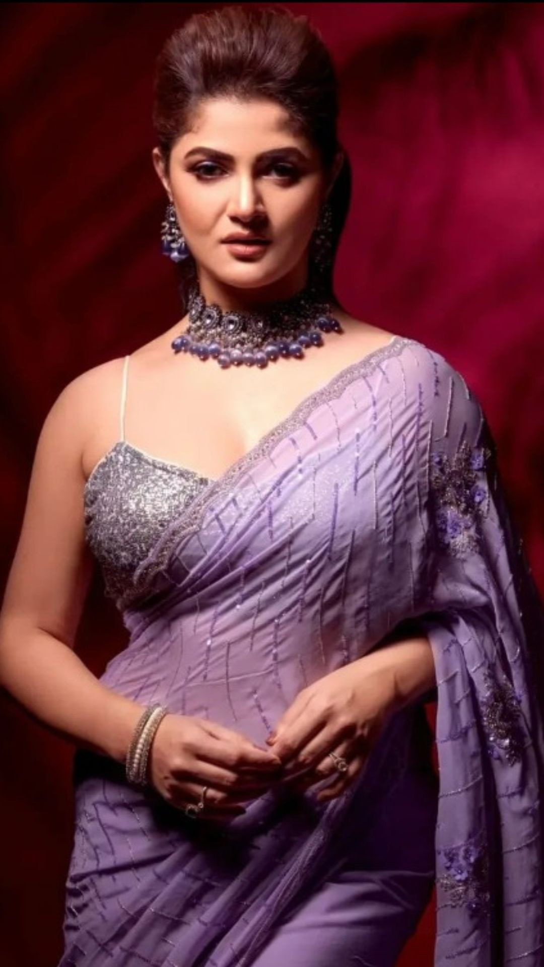 টলিউডের জনপ্রিয় অভিনেত্রী শ্রাবন্তী চ্যাটার্জী।