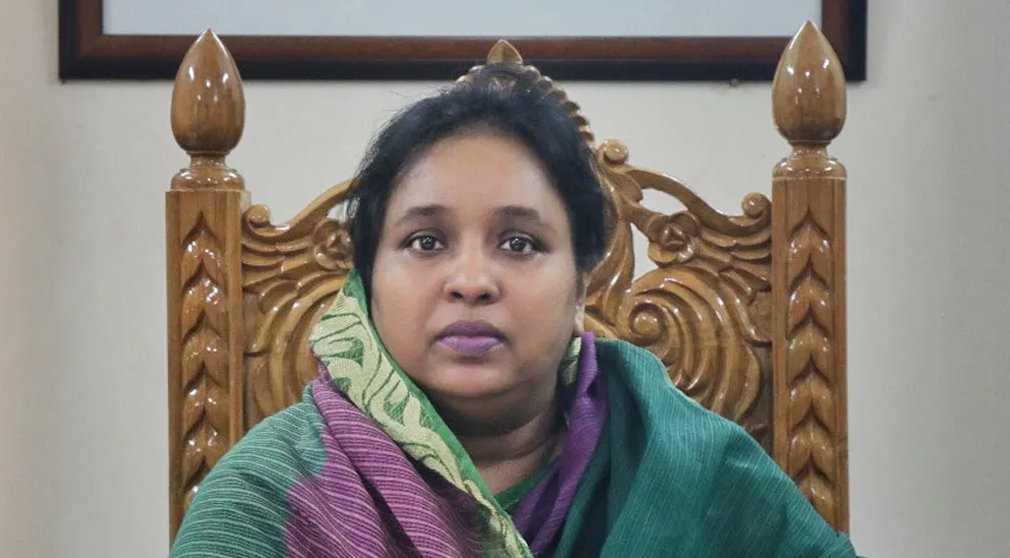 আইভীর দেশত্যাগে নিষেধাজ্ঞা : আদালত