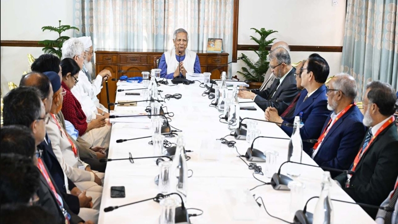 সংস্কার প্রতিবেদন দেশ ও বিশ্বের অনন্য দলিল: প্রধান উপদেষ্টা