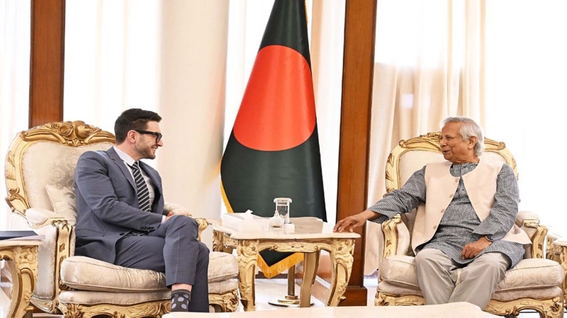 নজিরবিহীন স্বাধীনতা ভোগ করছে গণমাধ্যম: প্রধান উপদেষ্টা