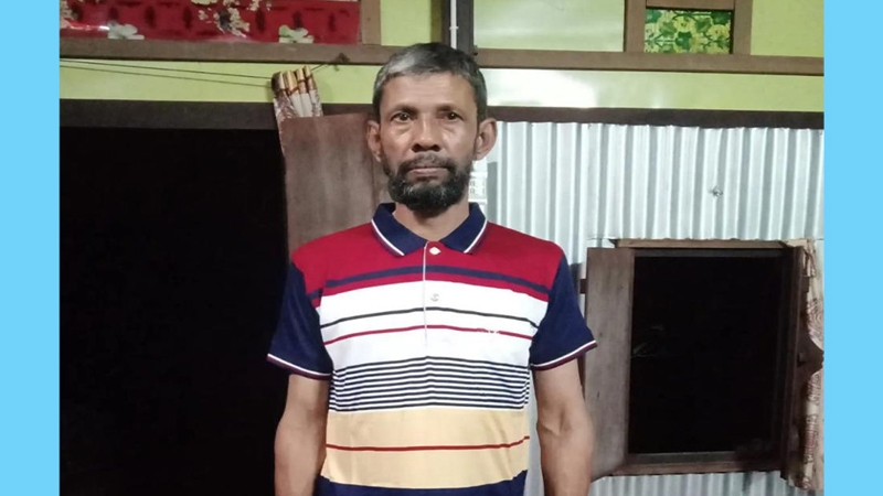 মাথায় গুলিবিদ্ধ হয়ে সিঁড়িতেই লুটিয়ে পরে ইসমাইল!