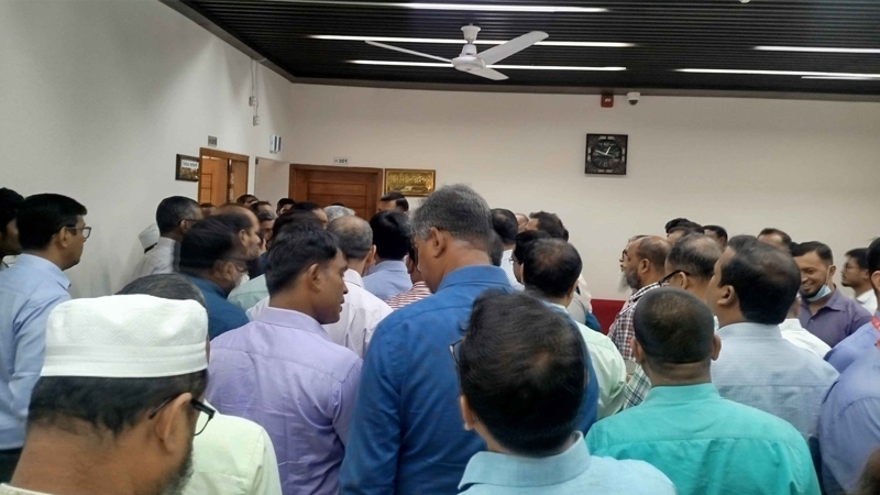 এনআইডি সেবা ইসিতে রাখতে আন্দোলনে নামছেন কর্মকর্তারা