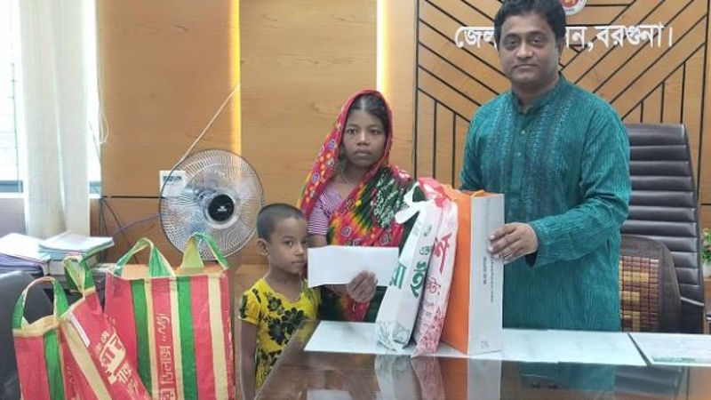 সেই মন্টু দাসের পরিবারকে ঈদ উপহার দিলেন আসিফ মাহমুদ