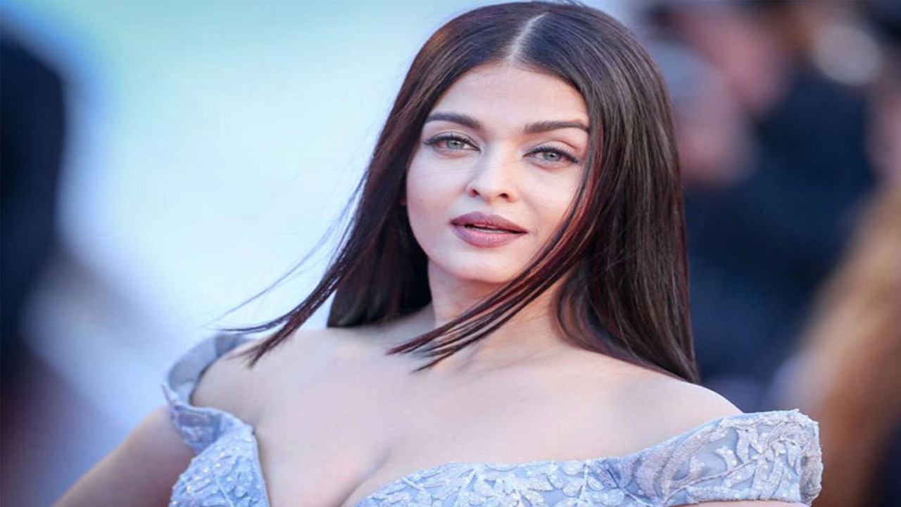 যে কারণে বলিউডে এসে বদলে গেলেন ঐশ্বরিয়া
