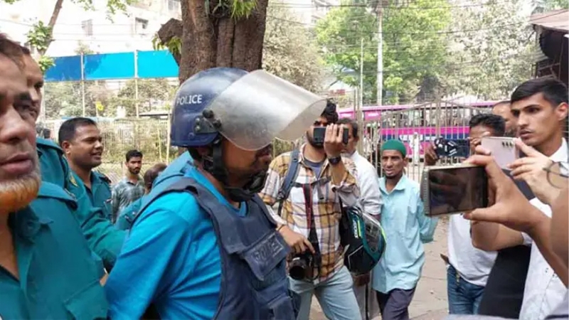 কথা বললেই মামলার সংখ্যা বাড়ে: পলক