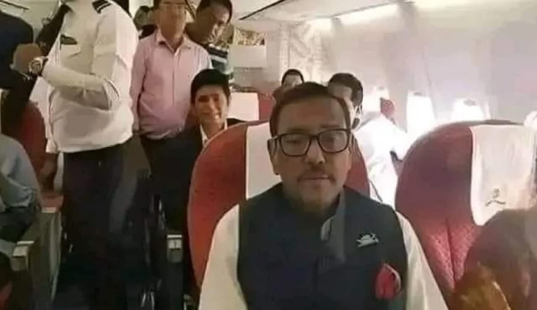 কাদের কীভাবে দেশ ছাড়লেন, ব্যাখ্যা চাইলেন ট্রাইব্যুনাল