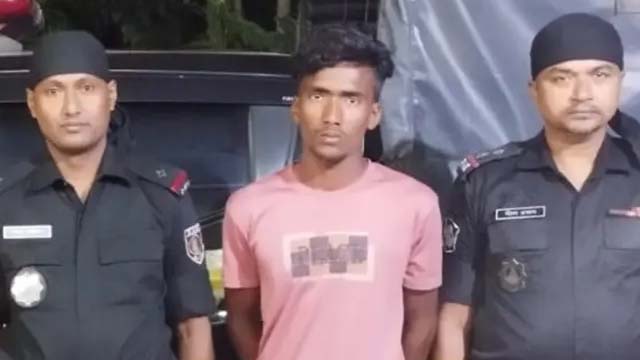 কুৎসা রটানোয় চিরকুট লিখে মাদ্রাসা শিক্ষার্থীর আত্মহত্যা, কুৎসা রটাকারী গ্রেফতার