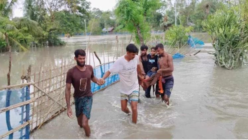 কয়রায় সাইক্লোন সেল্টার সংকট