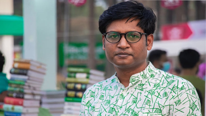 কে কথা কয় কার কথা কয়