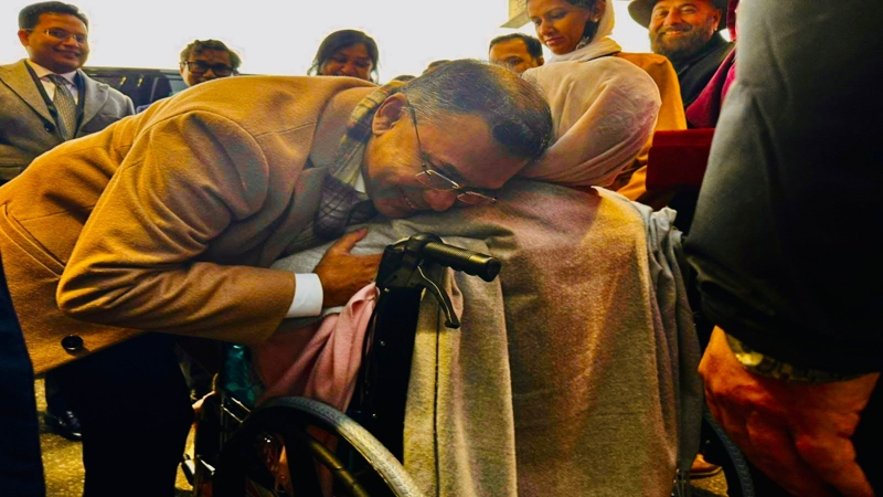 ‘খালেদা জিয়ার স্বাস্থ্যের অবস্থা ‘স্থিতিশীল’ বলা যায়’
