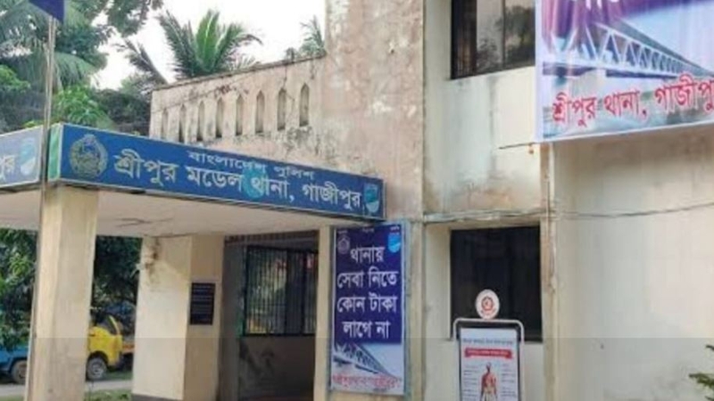 মায়ের সঙ্গে জেলে দুধের শিশু