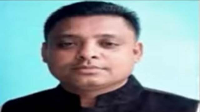 খুলনায় অস্ত্র-মাদকসহ ইউপি চেয়ারম্যান গ্রেপ্তার