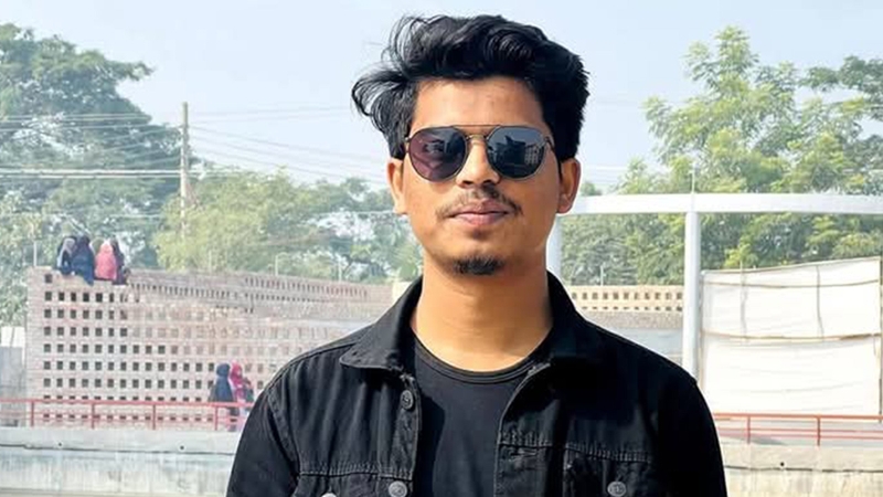 পাবনায় ছাত্রলীগ নেতা শোভন আটক