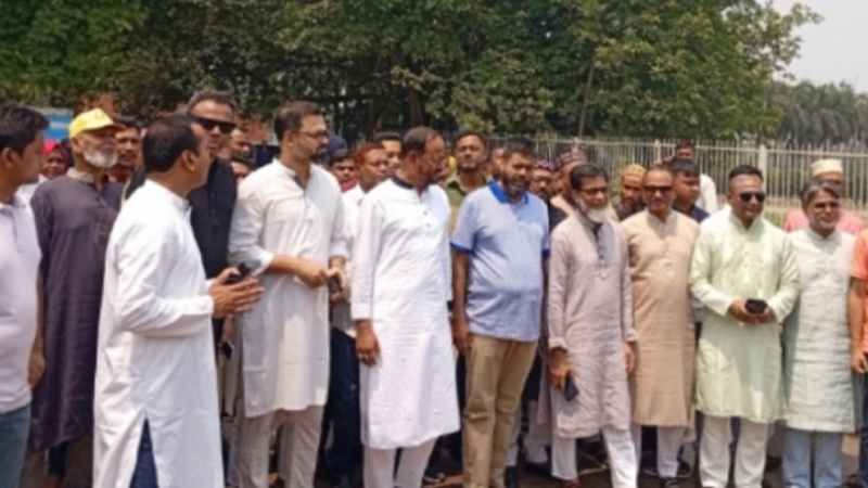 আগে হিন্দি শিল্পী আনা হতো, এখন পাকিস্তানি আনা হচ্ছে: টুকু