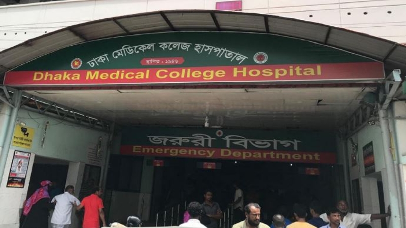 শিক্ষার্থী-পুলিশ সংঘর্ষ, আহত ২০ জন ঢামেকে