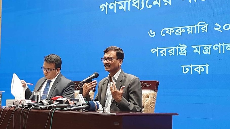 শেখ হাসিনাকে থামান-পররাষ্ট্র উপদেষ্টা