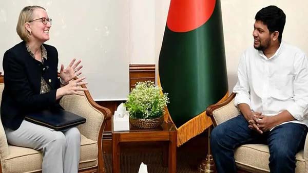 ব্রিটেনে পাচার হওয়া অর্থ ফেরত চাইলেন উপদেষ্টা মাহফুজ
