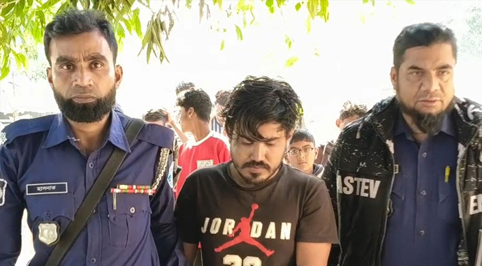 যুবলীগ নেতার বাড়িতে তরুণীর লাশ পুড়িয়ে গুম করার চেষ্টা