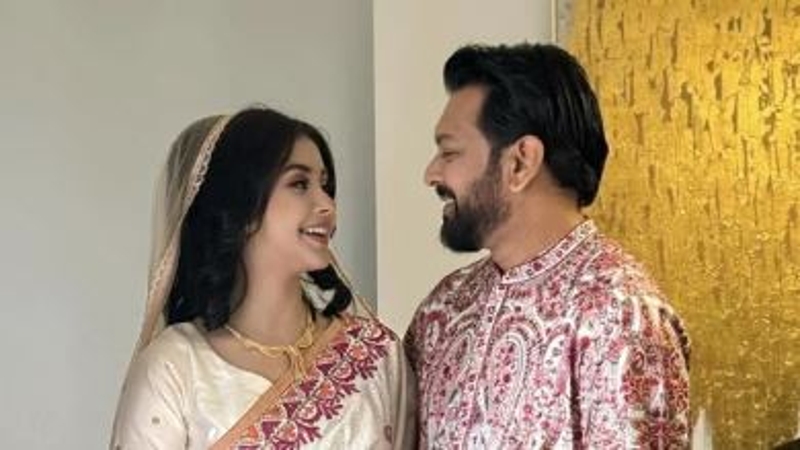 হানিমুনে গেলেন তাহসান-রোজা