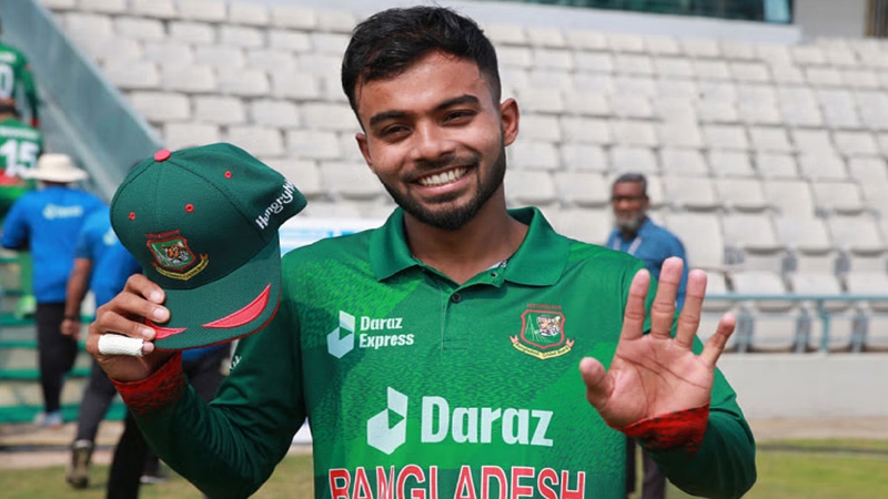 ভালোবাসার  ‘অত্যাচার’ টের পেয়েছেন তাওহীদ