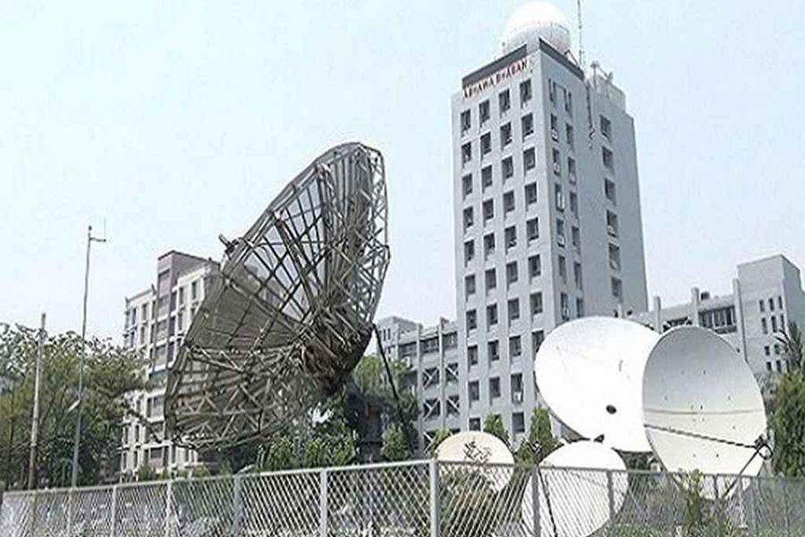 দুপুরের মধ্যে ৪ অঞ্চলে তীব্র ঝড়ের আশঙ্কা