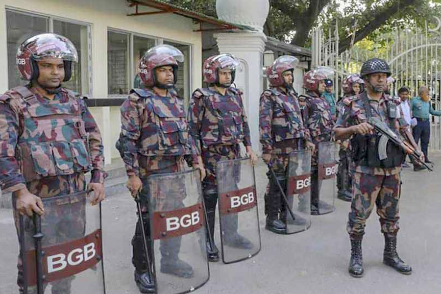 শেখ হাসিনার রায়কে কেন্দ্র করে রাজধানীতে সর্বোচ্চ নিরাপত্তা