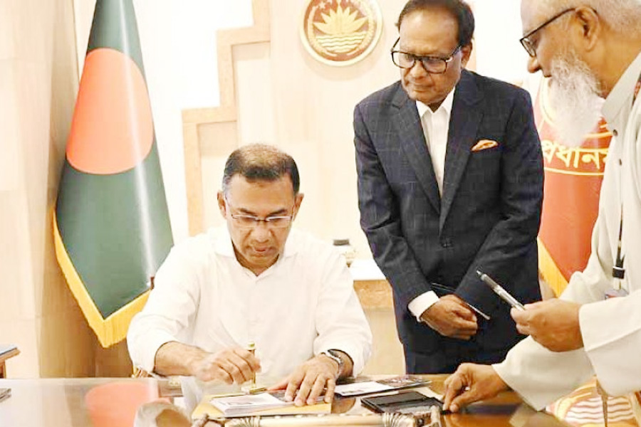 প্রথমবার তেজগাঁও কার্যালয়ে অফিস করলেন প্রধানমন্ত্রী তারেক রহমান