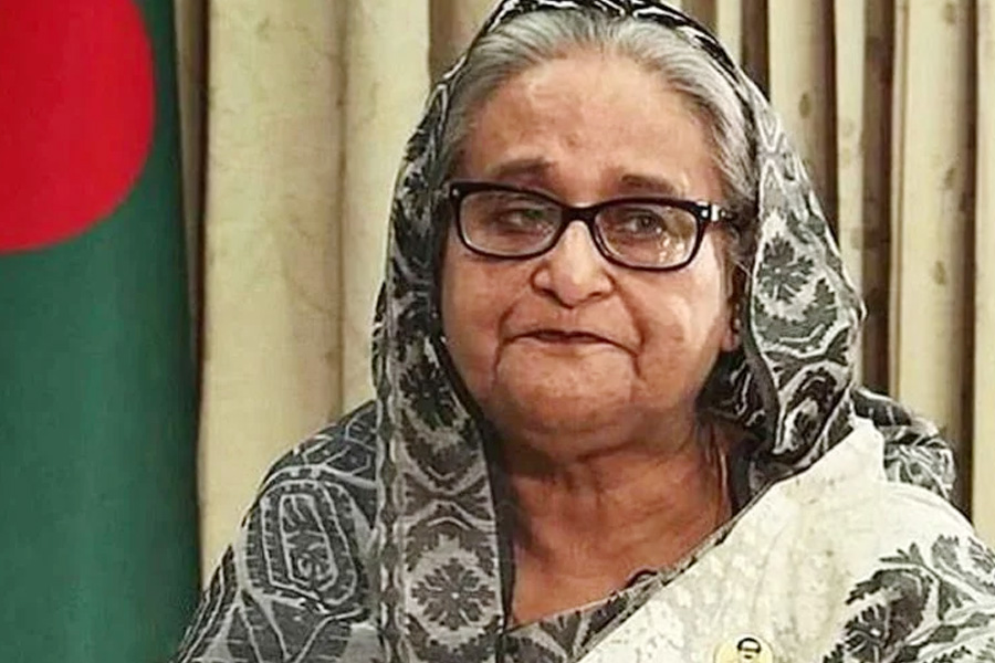 হাসিনাসহ ৪ জনের ফাঁসি দাবি চিকিৎসকের