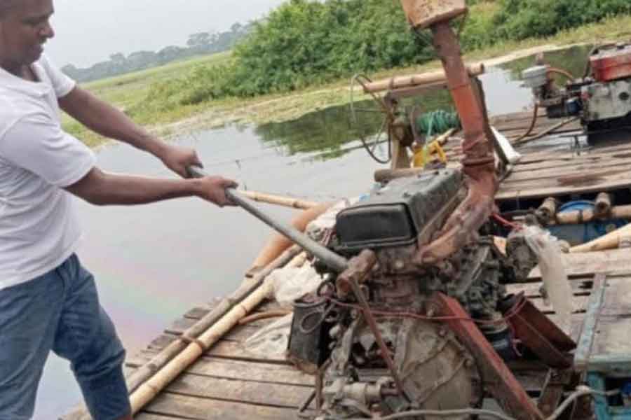 যমুনার তীব্র ভাঙনে বগুড়ার ধুনট উপজেলার নদীতীরবর্তী এলাকায় বিলীন হচ্ছে বসতভিটা ও ফসলি জমি। ছবি: ভিওডি বাংলা