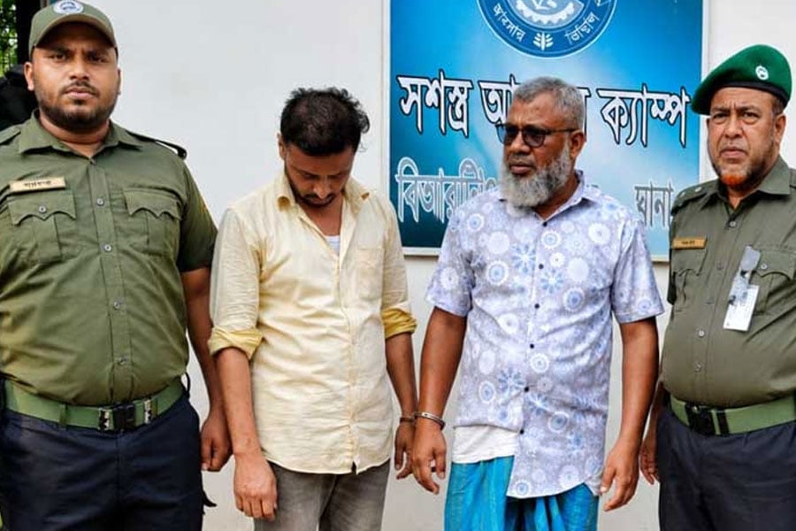 বিআরটিএ কার্যালয়ে দুই দালালের কারাদণ্ড