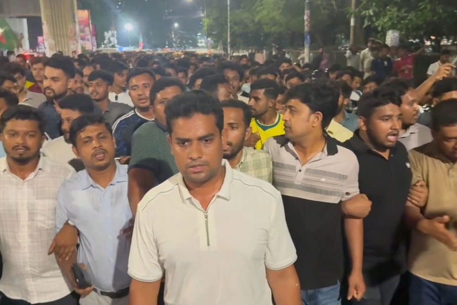 নিষিদ্ধ ছাত্রলীগের নৈরাজ্যের বিরুদ্ধে শাহবাগে ছাত্রদলের বিক্ষোভ