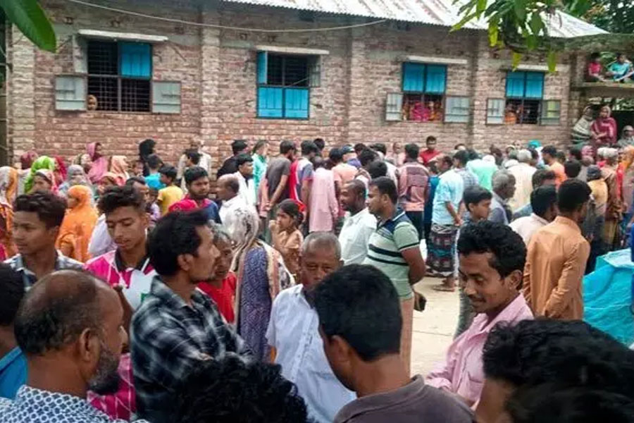 জমি নিয়ে বিরোধ, বাবা ও ভাইকে খুন
