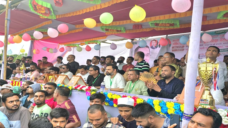 হবিগঞ্জে শহীদ জিয়া ফুটবল টূর্নামেন্টের ফাইনাল খেলার পুরষ্কার বিতরণীতে আমিনুল হক