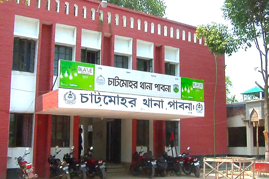 খাবার কিনে দেওয়ার প্রলোভন দেখিয়ে স্কুল ছাত্রীকে ধর্ষণের অভিযোগ