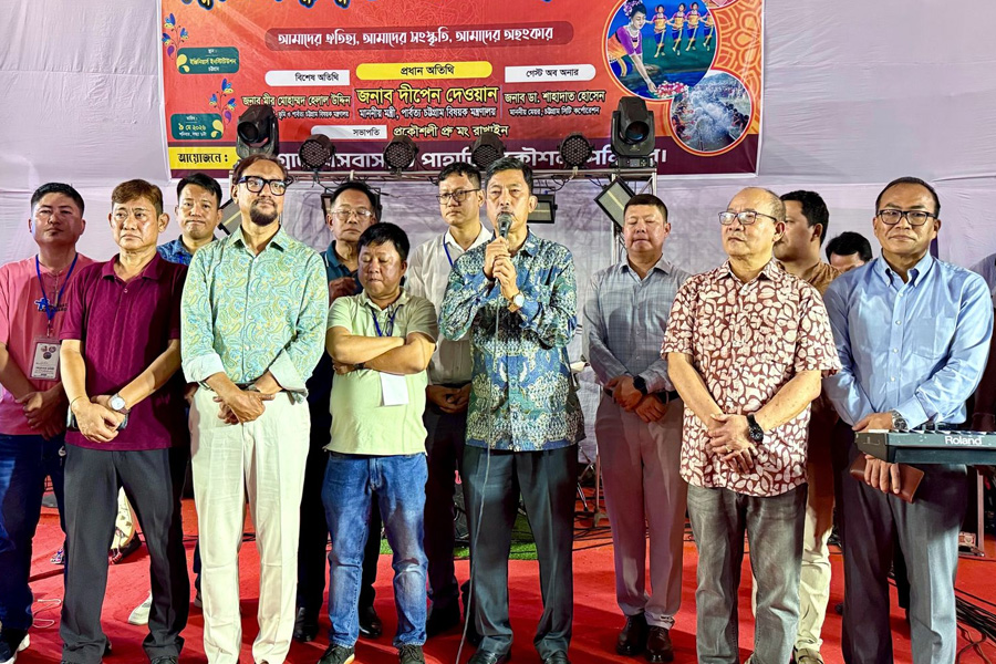 পার্বত্য চট্টগ্রামের মানুষ নিজস্ব কৃষ্টি ও ঐতিহ্য দিয়ে দেশের উন্নয়নে ভূমিকা রাখছে