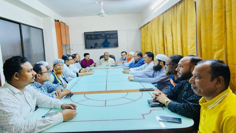 স্বৈরাচারের আঁচলে আশ্রয় নেয়াদের রক্ষাকবচের দায়িত্বে অন্তর্বর্তী সরকার