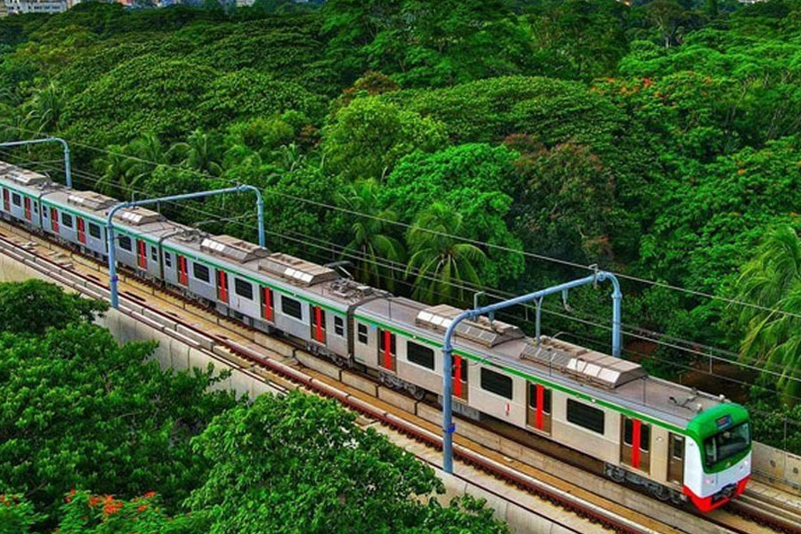 বাড়ছে মেট্রোরেল চলাচলের সময়