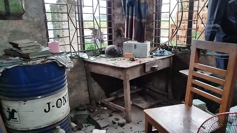 জামায়াত নেতার ইটভাটায় হামলা, ভাঙচুর-লুটপাট
