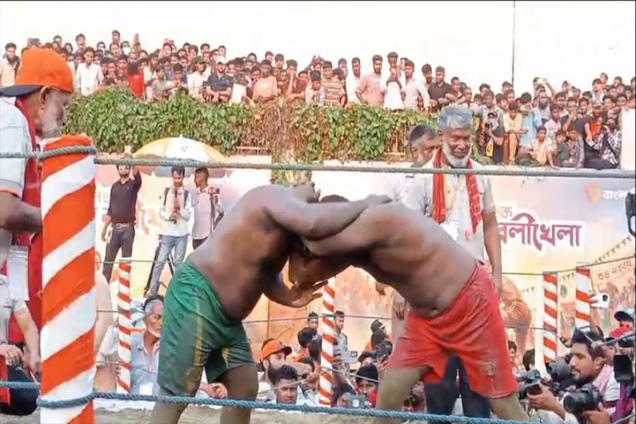 লালদীঘিতে বাঘা শরীফের হ্যাটট্রিক