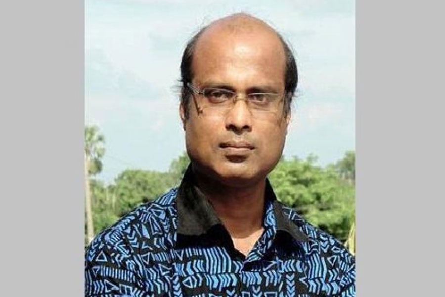 ১৩ বছর পর জাতীয় বিশ্ববিদ্যালয়ে ফিরলেন ওয়াহিদুজ্জামান