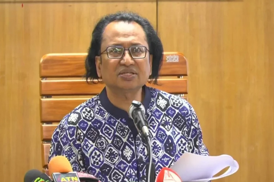 নির্বাচনের পর সেনাবাহিনীর ম্যাজিস্ট্রেসি ক্ষমতা বহাল নেই : তথ্য উপদেষ্টা