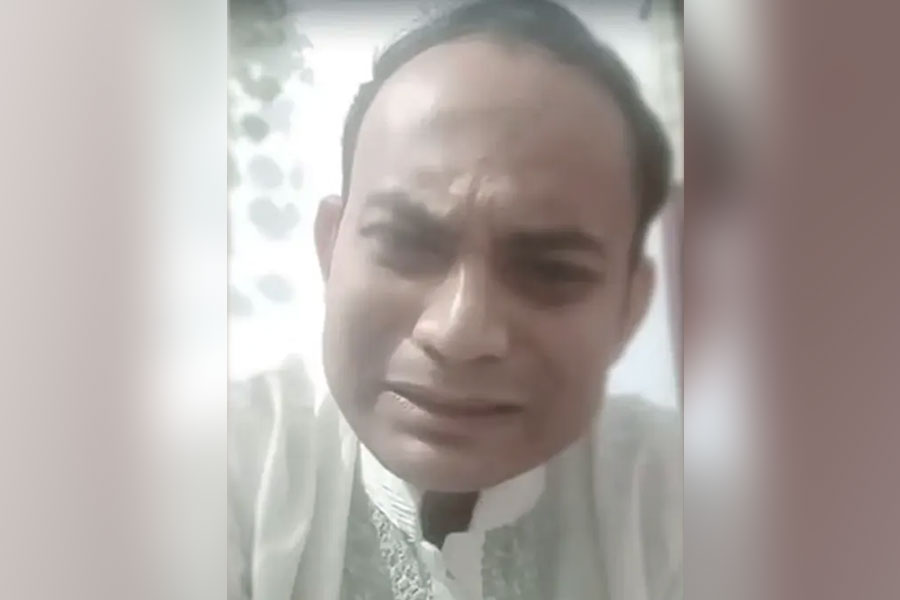 পদ না পেয়ে লাইভে কাঁদলেন ছাত্রদল নেতা