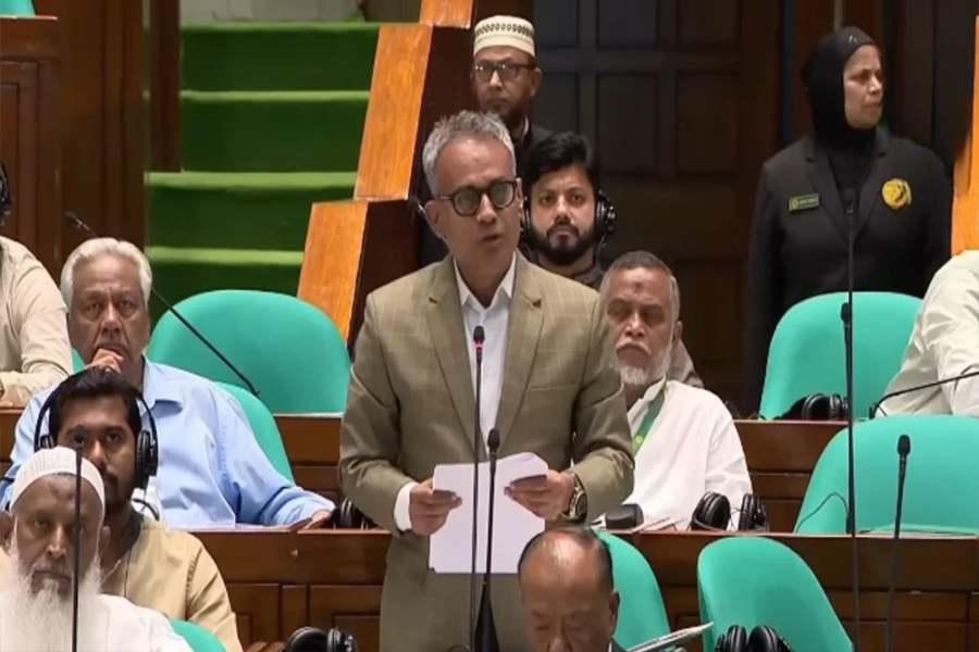 আন্তঃনগর ট্রেনের ৮০ শতাংশ রেক বদল, যুক্ত হয়েছে নতুন কোচ: রেলমন্ত্রী