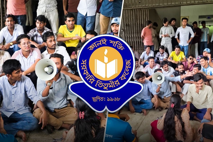 হল ফি কমানোর দাবিতে অধ্যক্ষের বিরুদ্ধে স্লোগানে উত্তাল তিতুমীর কলেজ