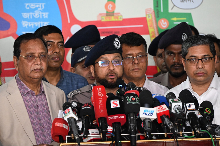 জাতীয় ঈদগাহে ছয় স্তরের নিরাপত্তা, ঢাকায় থাকবে ১৫ হাজার পুলিশ সদস্য