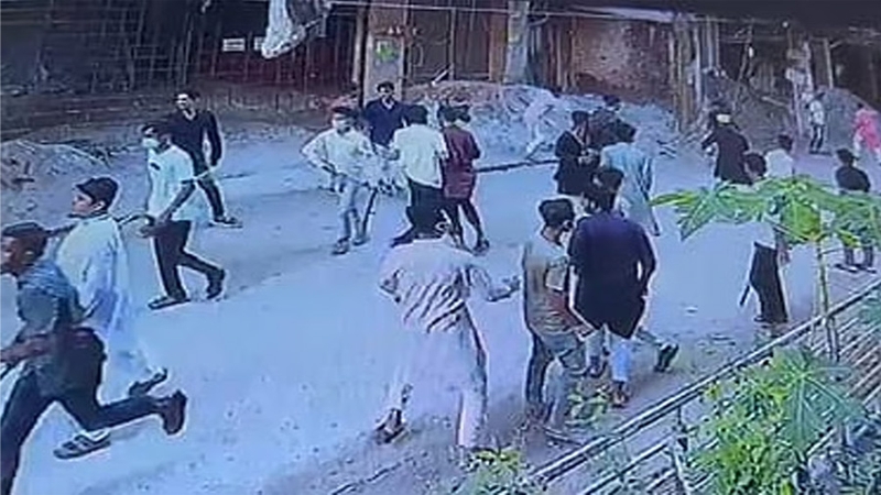 চাঁদা না পেয়ে ব্যবসাপ্রতিষ্ঠানে হামলা-গুলি, গ্রেপ্তার ৩